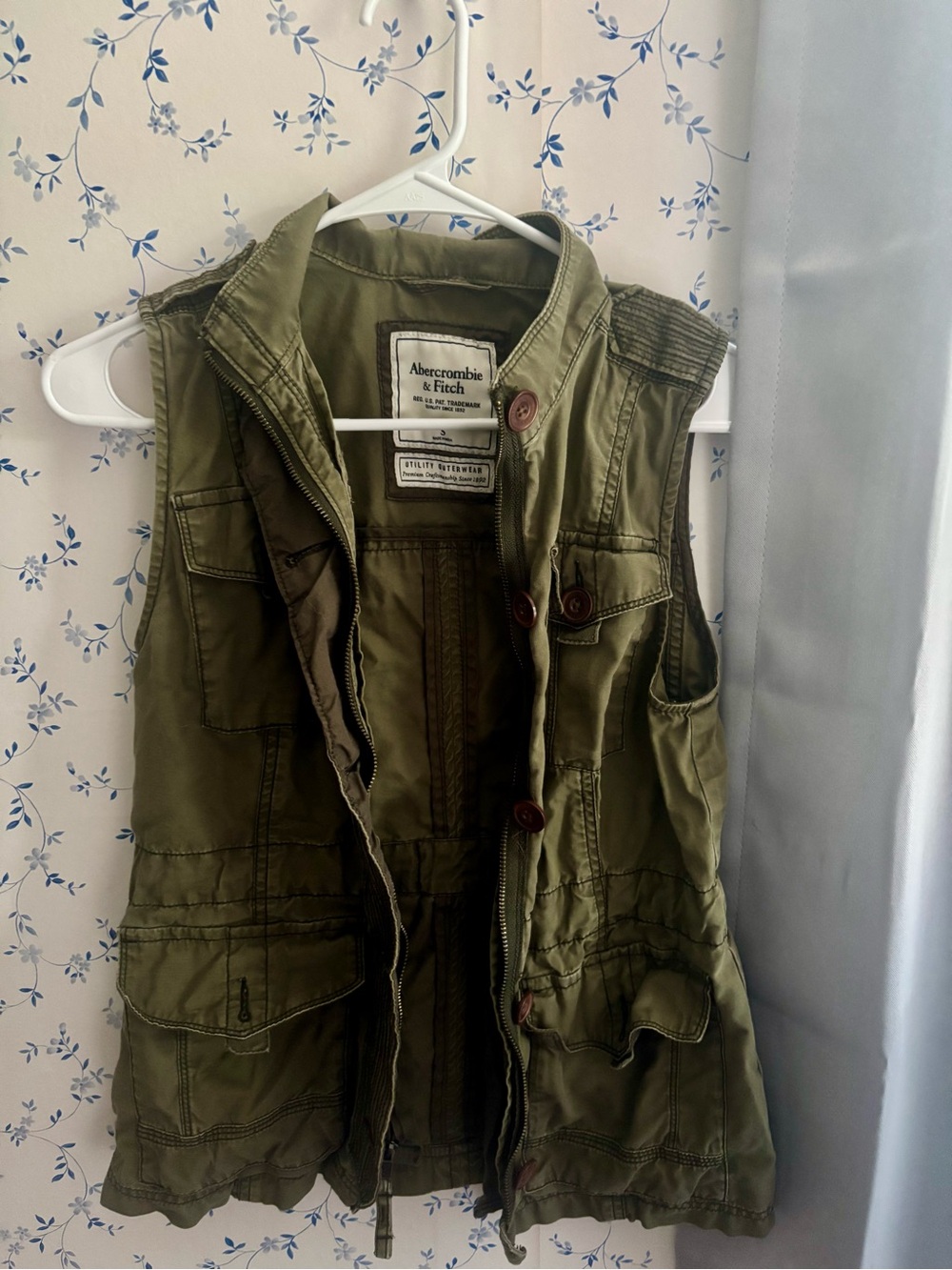Abercrombie & Fitch Olive Green Utility Jacket Vest